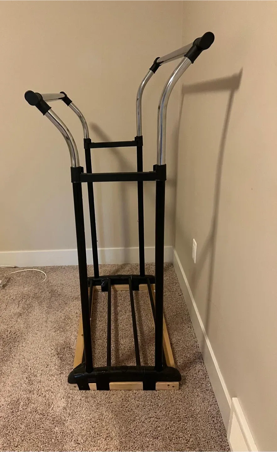 Adjustable Garment Rack - Black & Silver image indicator(2)