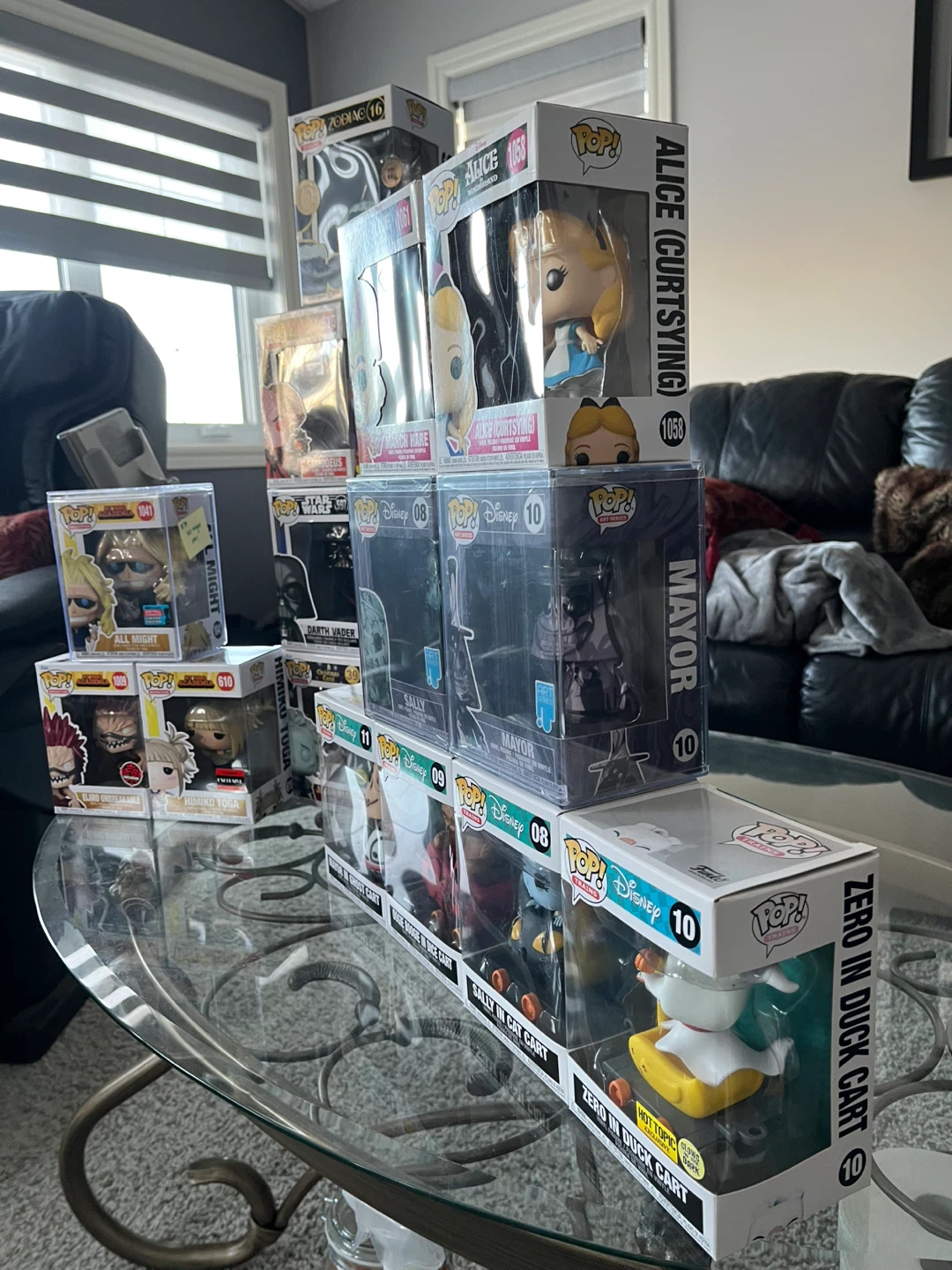 Funko Pop (18 boxes) - Disney, Star Wars, My Hero Academia - photo 3