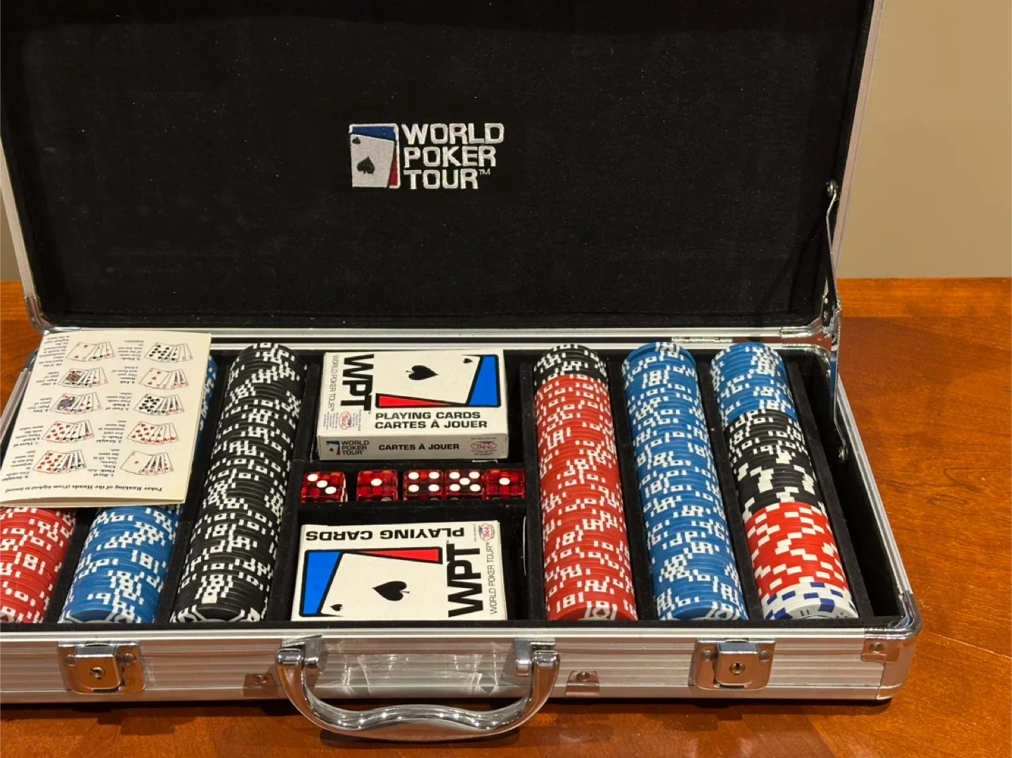 World Poker Tour Poker Set w/ Case