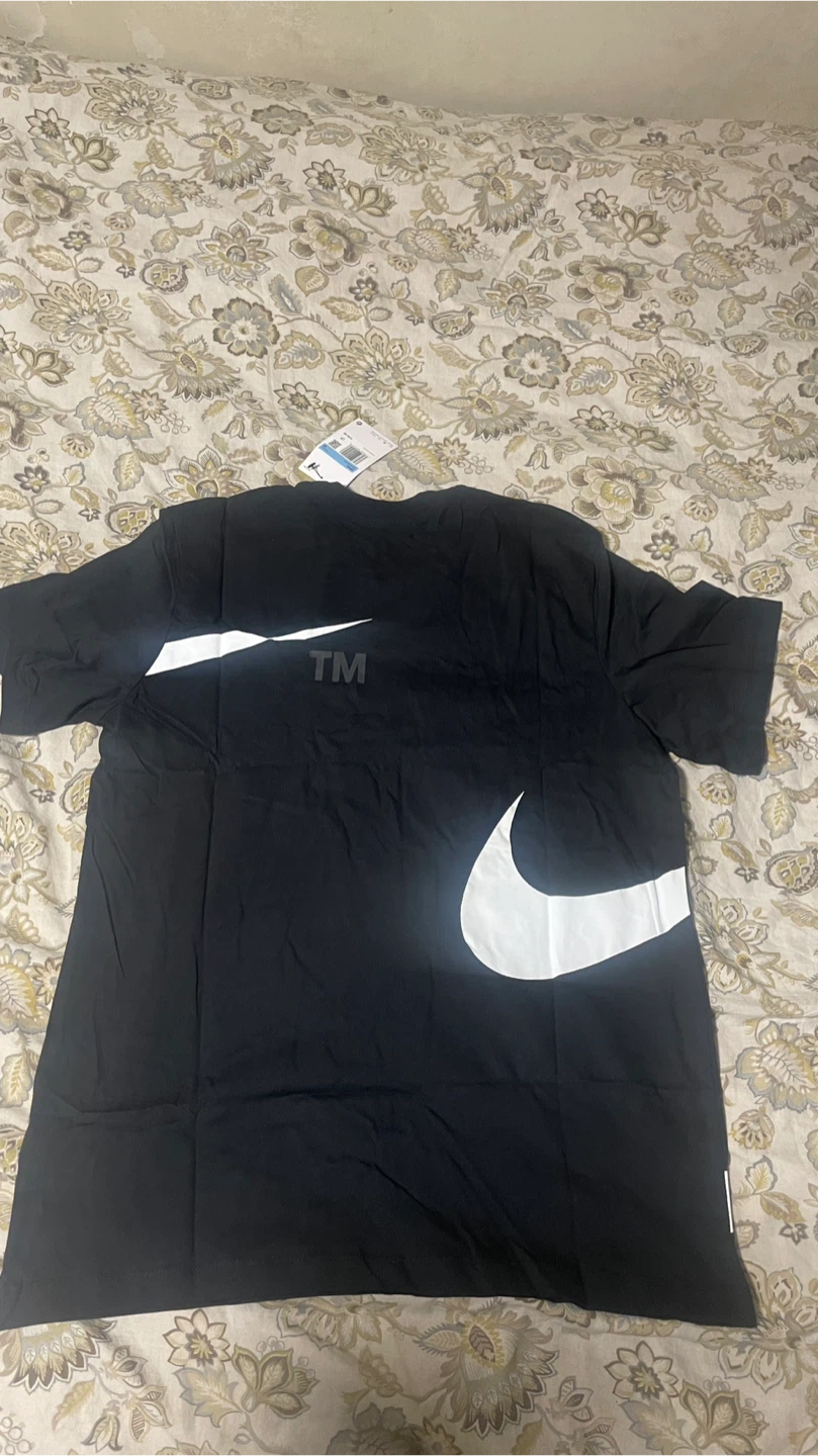 Nike Men's Black T-Shirt, Size M - photo 2