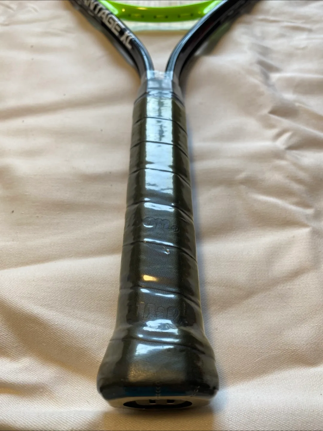 Wilson Advantage XL Tennis Racquet - Grip Size 4 3/8 image indicator(2)