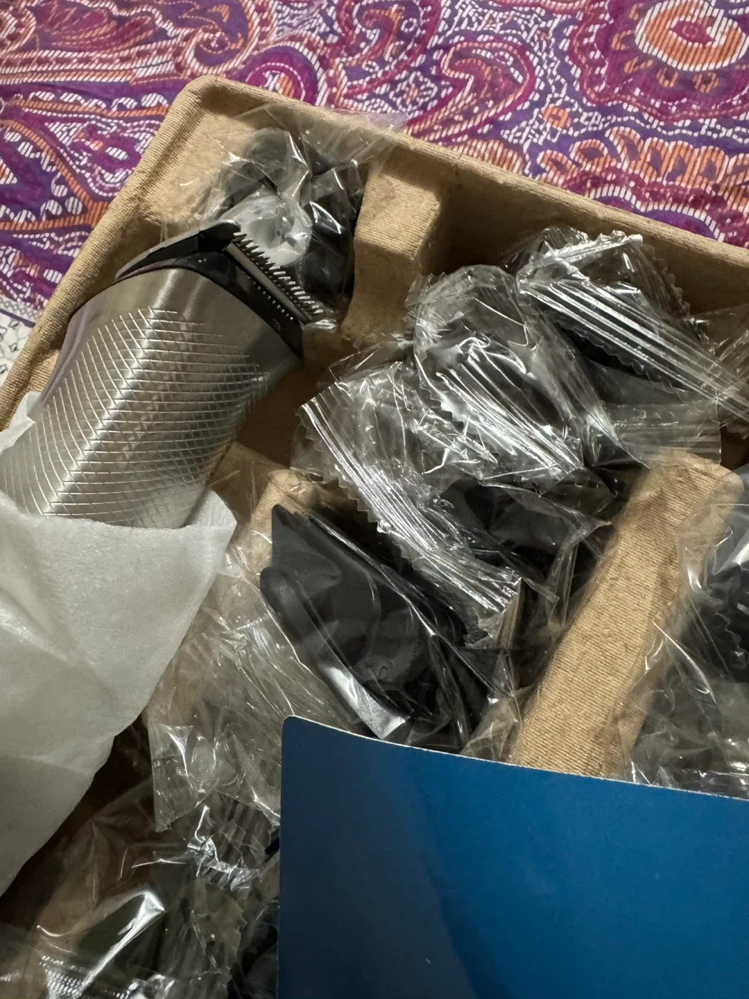 New Philips Series 7900 All-in-One Trimmer image indicator(4)