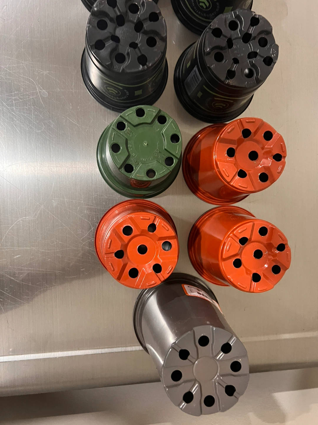 4 inch seeder pots 50 cents each - photo 5