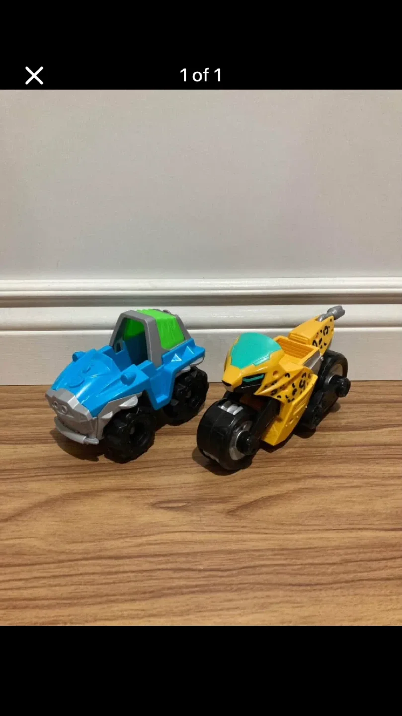 Paw Patrol pups: deluxe vehicles