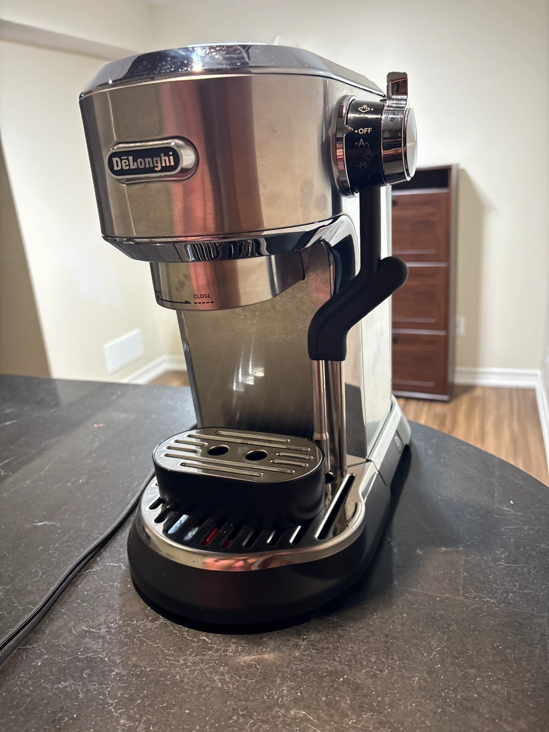 Delonghi Dedica Maestro EC950M