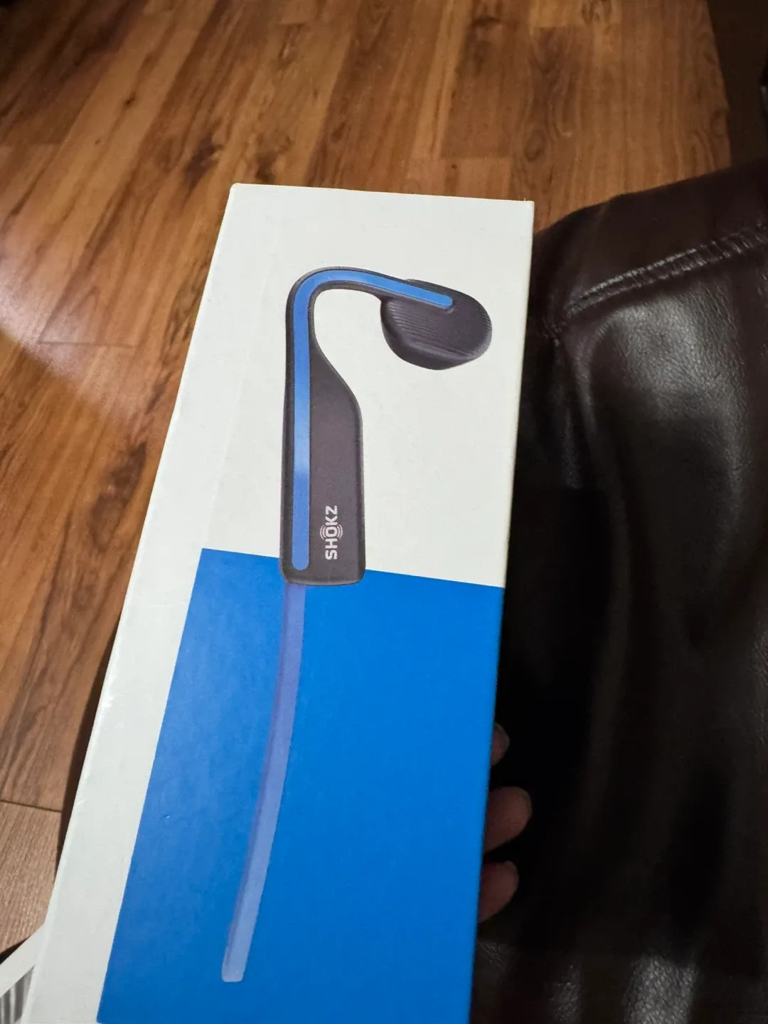 Shokz OpenMove Wireless Bone Conduction Headphones - Grey image indicator(4)