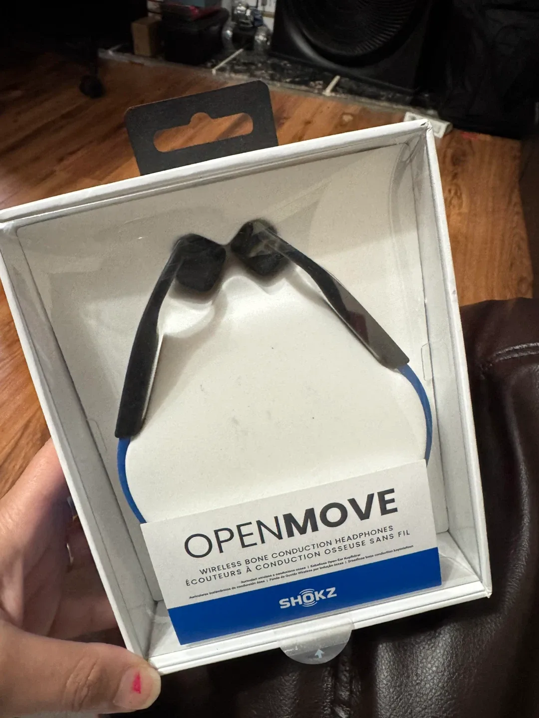 Shokz OpenMove Wireless Bone Conduction Headphones - Grey image indicator(3)