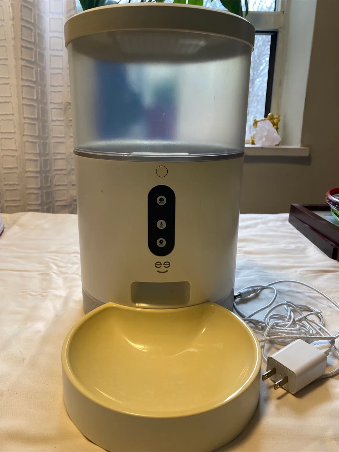 Geeni Smart Pet Feeder - Automatic Food Dispenser image indicator(4)