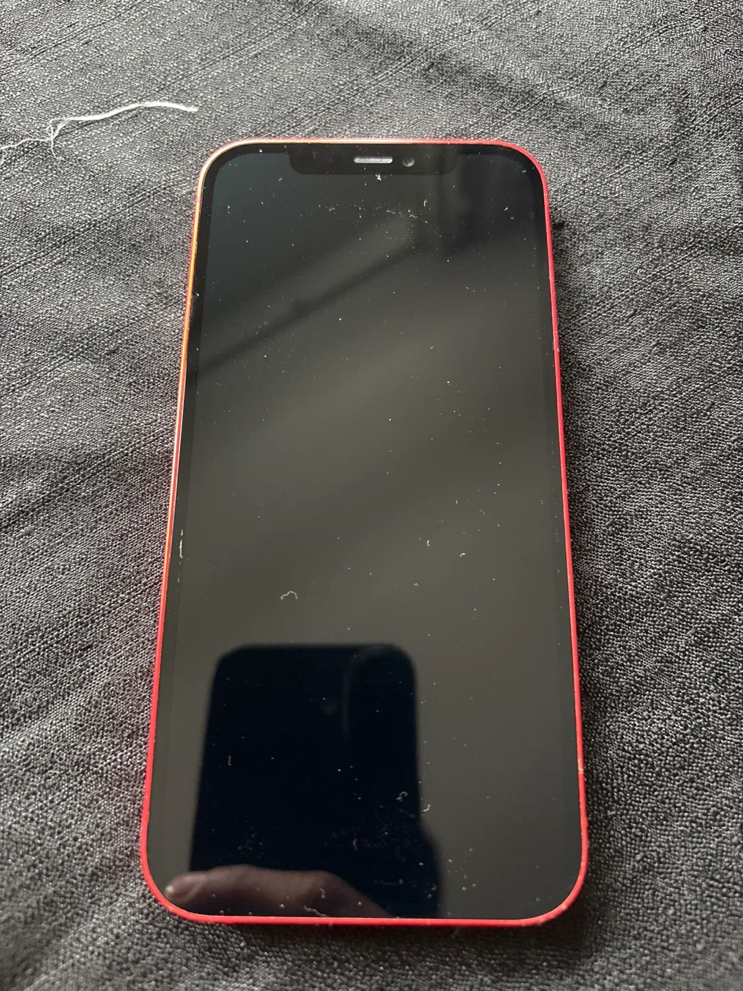 Apple iPhone 12 - Red