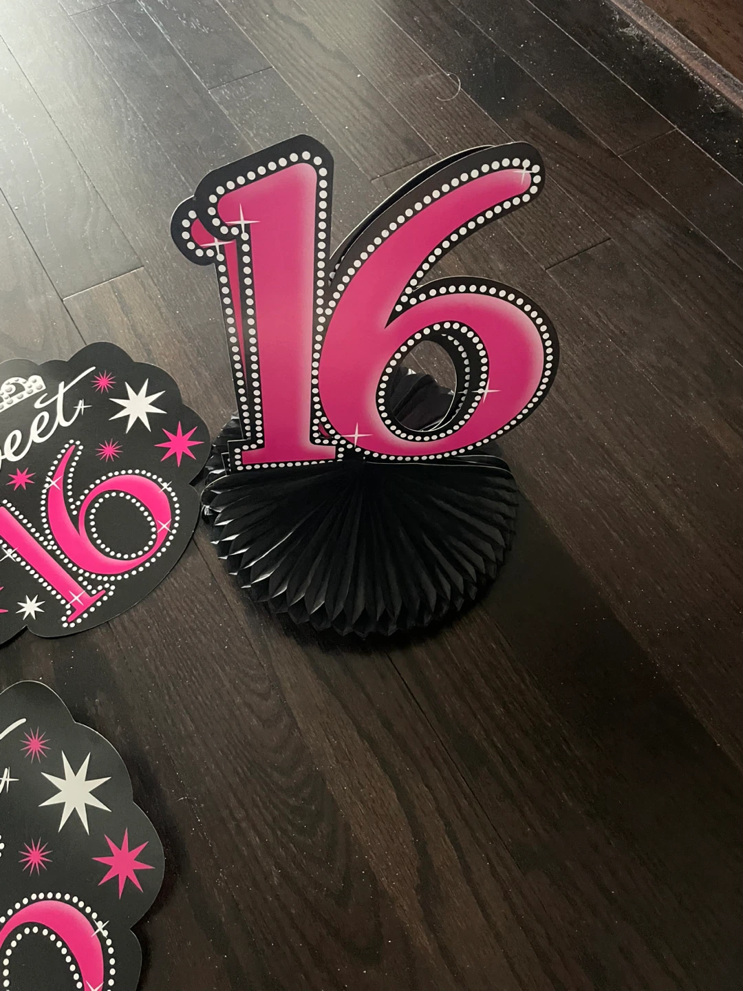 Sweet 16 Birthday Decorations - photo 5
