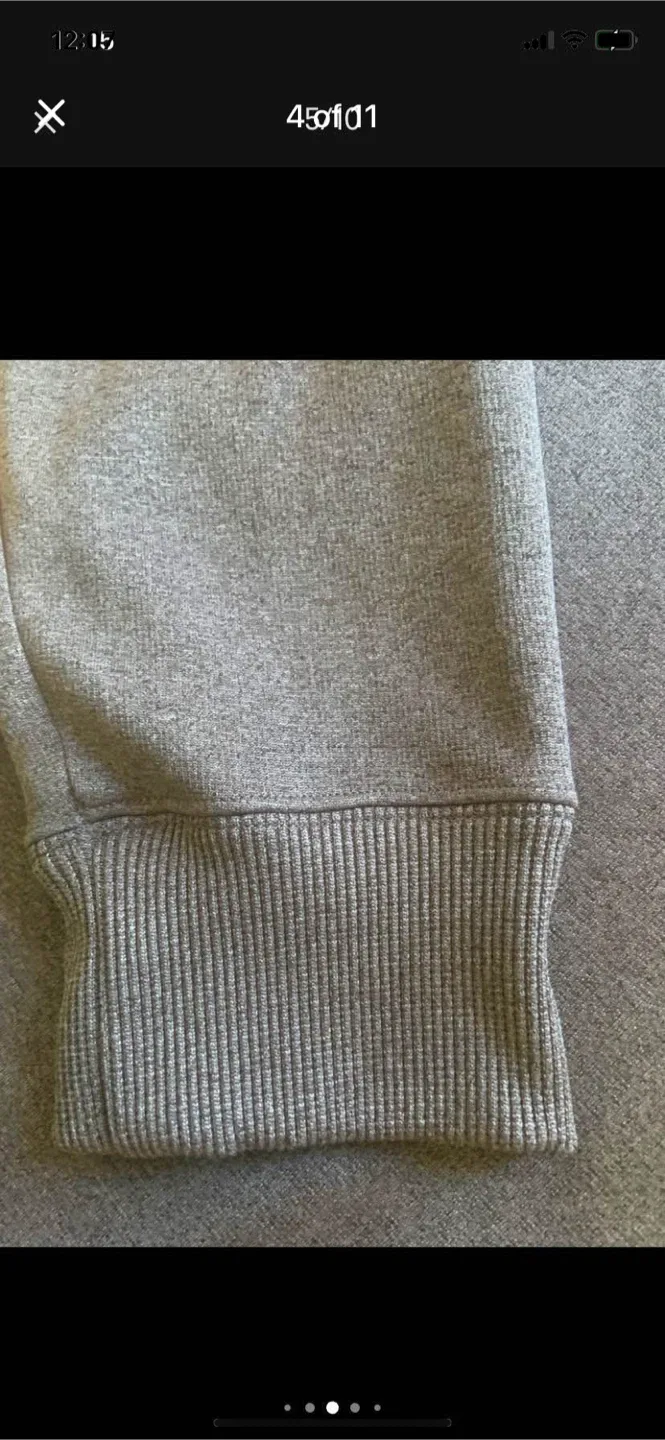 YOUTH Under Armour Hoodie - Grey & Pink image indicator(3)