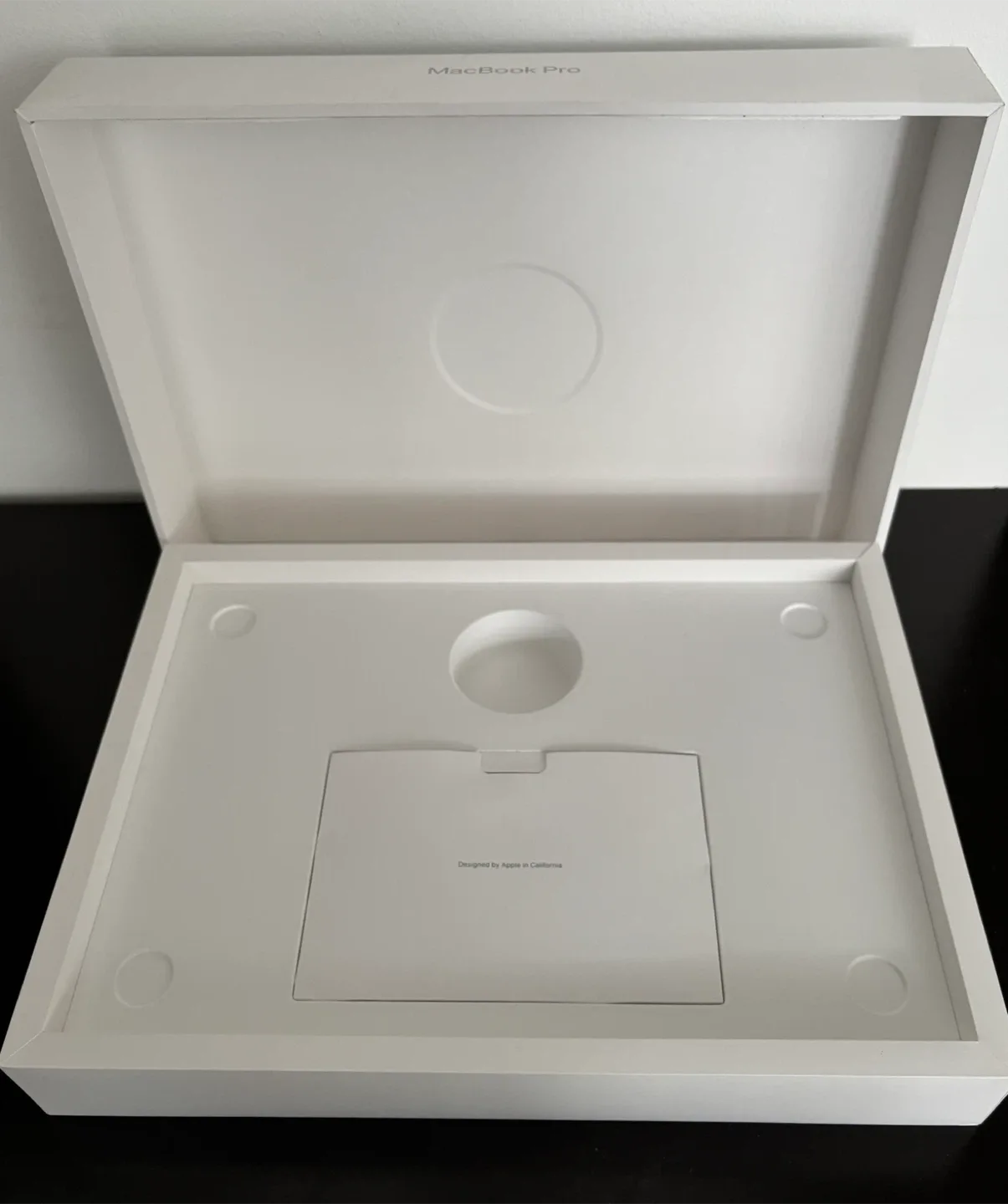 Empty Box for 16-inches MacBook Pro M4