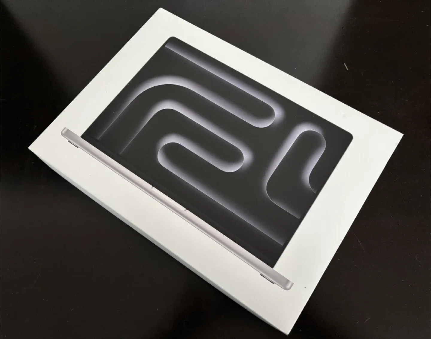 Empty Box for 16-inches MacBook Pro M4 image indicator(2)