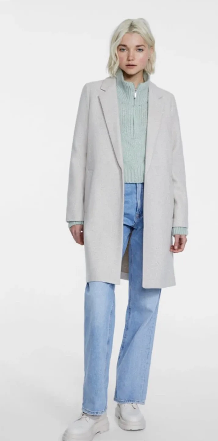 Stradivarius Beige Coat - Size Small #Cleanout