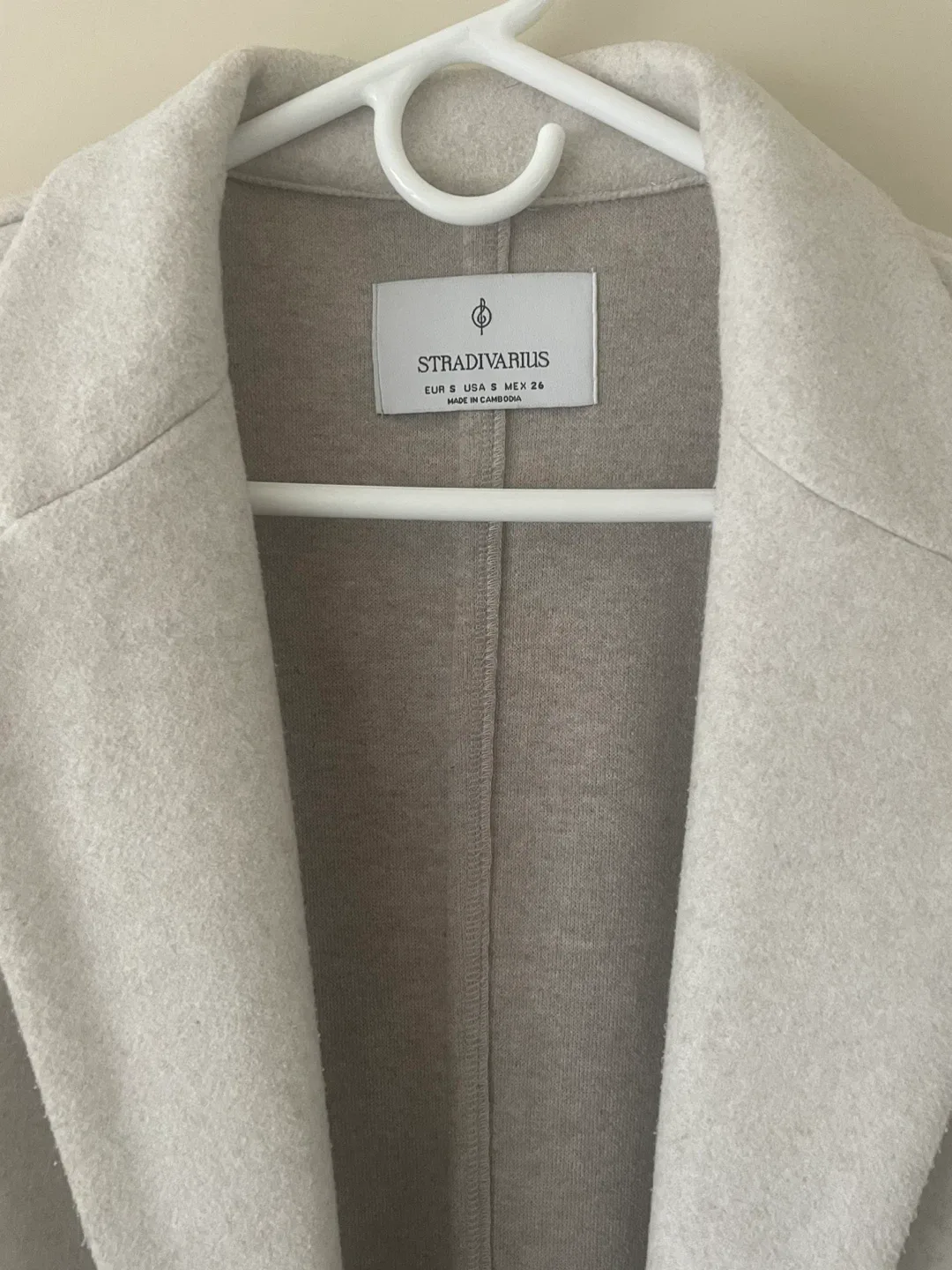 Stradivarius Beige Coat - Size Small #Cleanout image indicator(4)