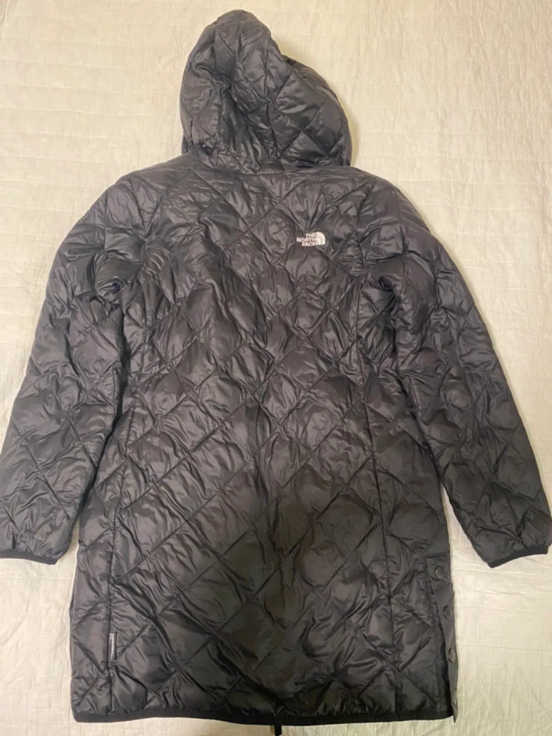 The North Face Girls' L/G (14/16) Black Jacket image indicator(4)