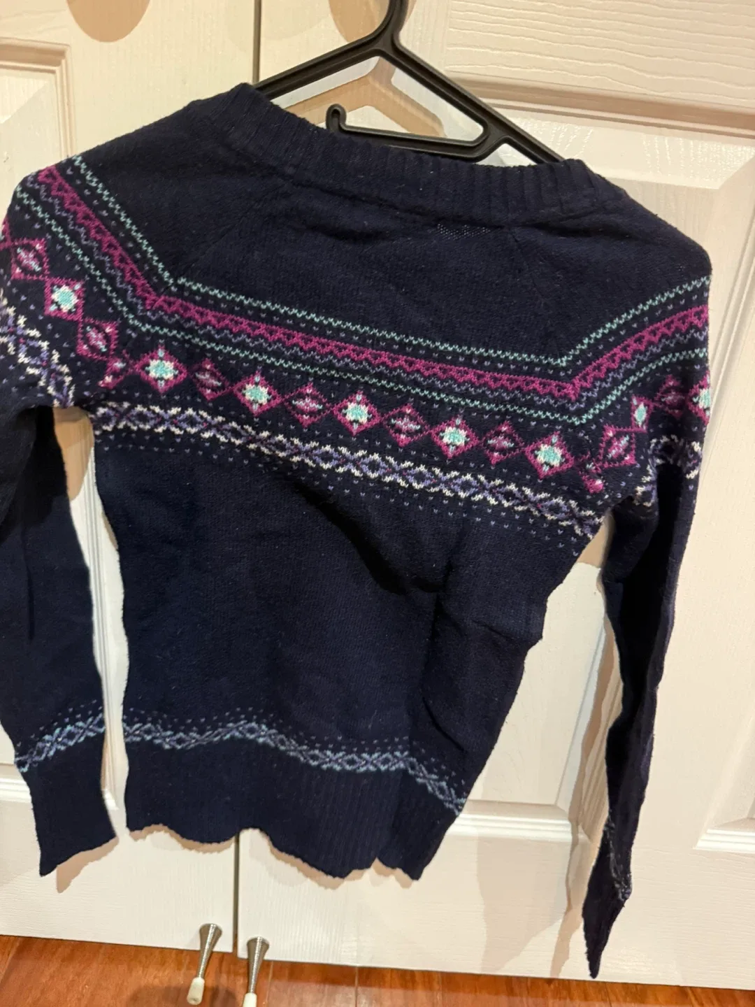 Garage Sweaters Size Small #Cleanout image indicator(8)