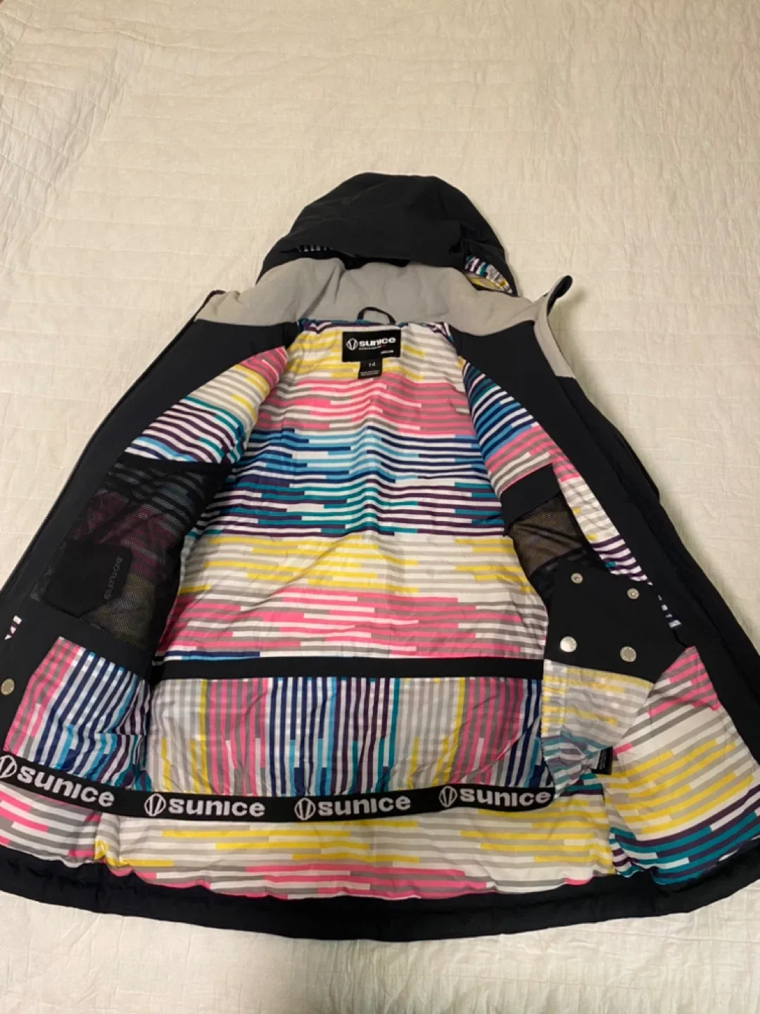 Sunice Girls Size 14 Ski Winter Jacket image indicator(2)