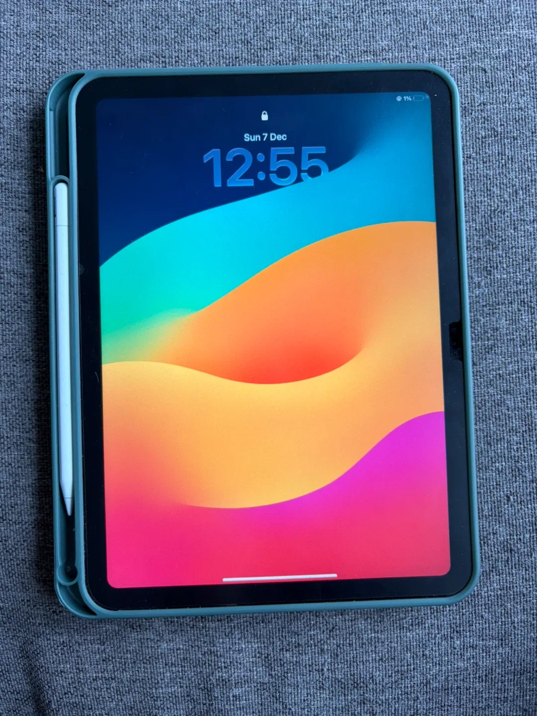 Apple iPad 10th Generation 64GB Wi-Fi with Apple Pen