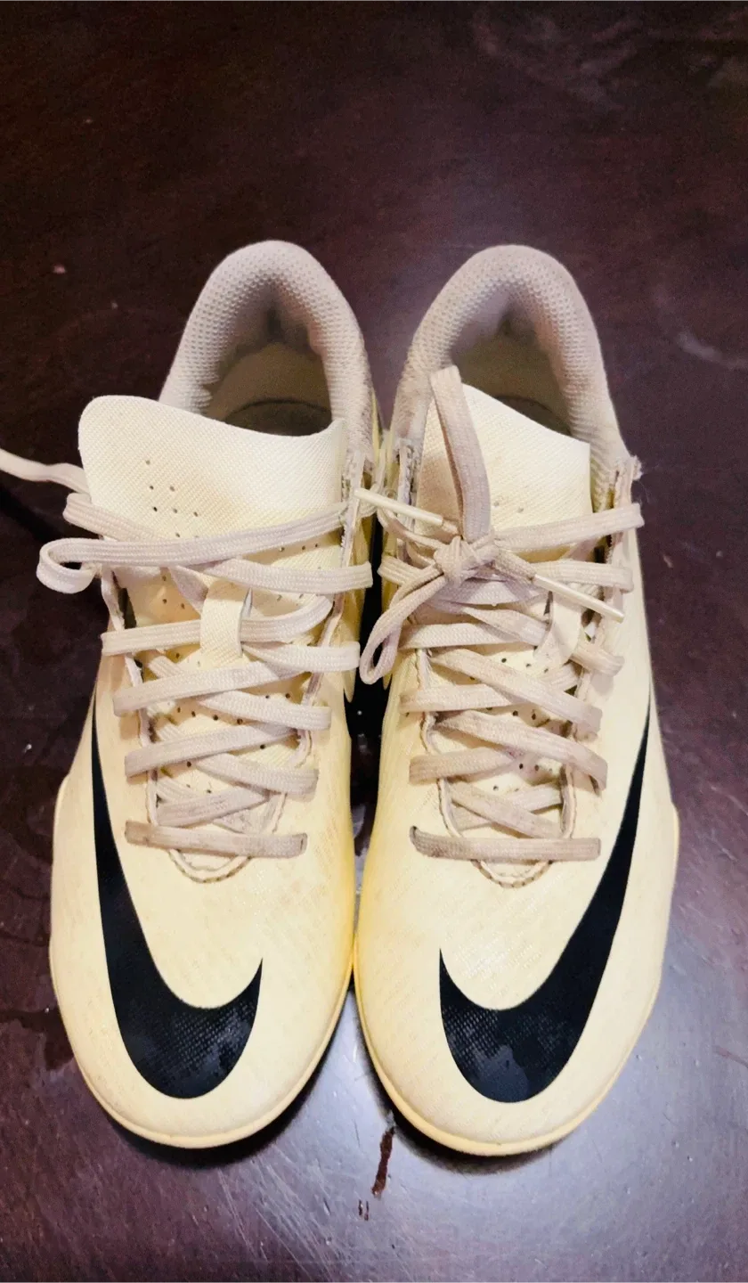 Nike Mercurial Soccer Shoes - 1Y image indicator(3)