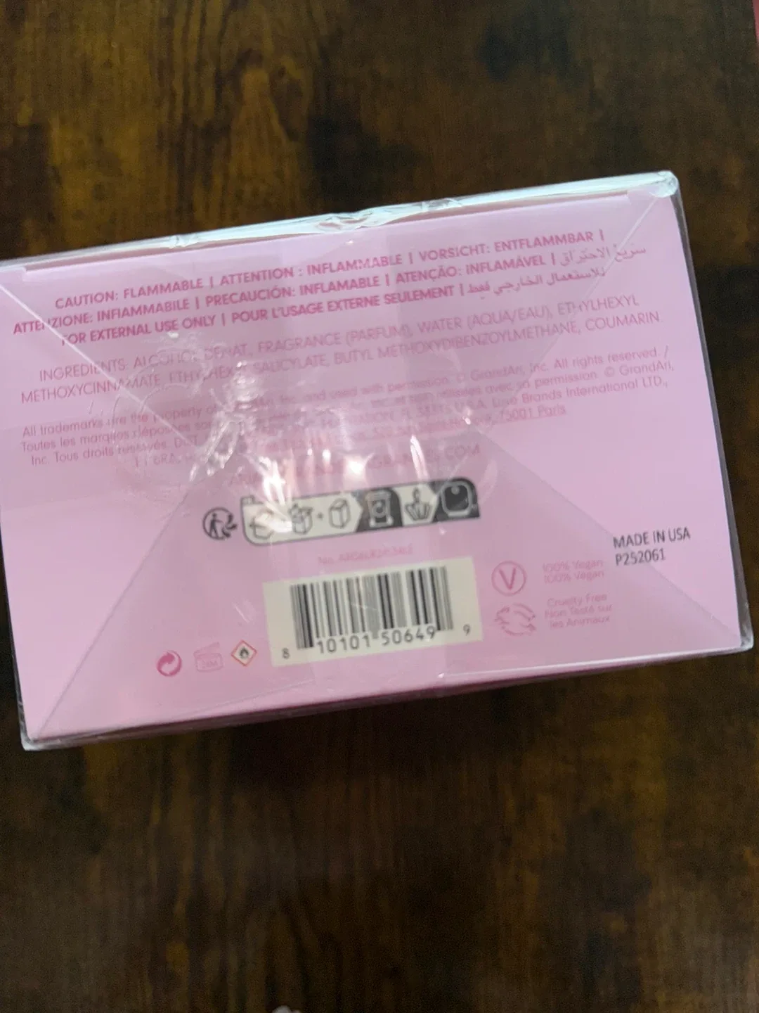 Ariana Grande R.E.M. Cherry Eclipse EDP Brand New - 100 ML image indicator(6)