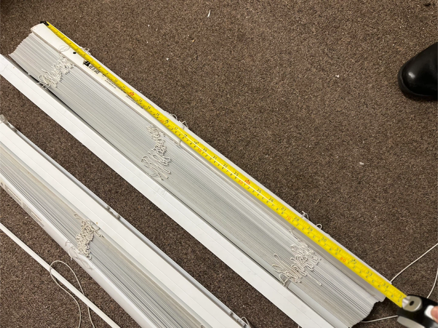 White Window Blinds x2 - photo 2