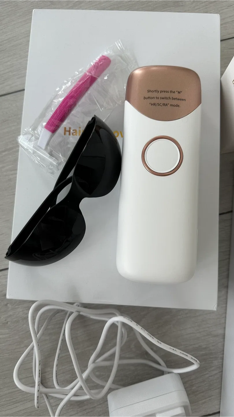 ICE-COOL Hand-held IPL Hair Removal Device