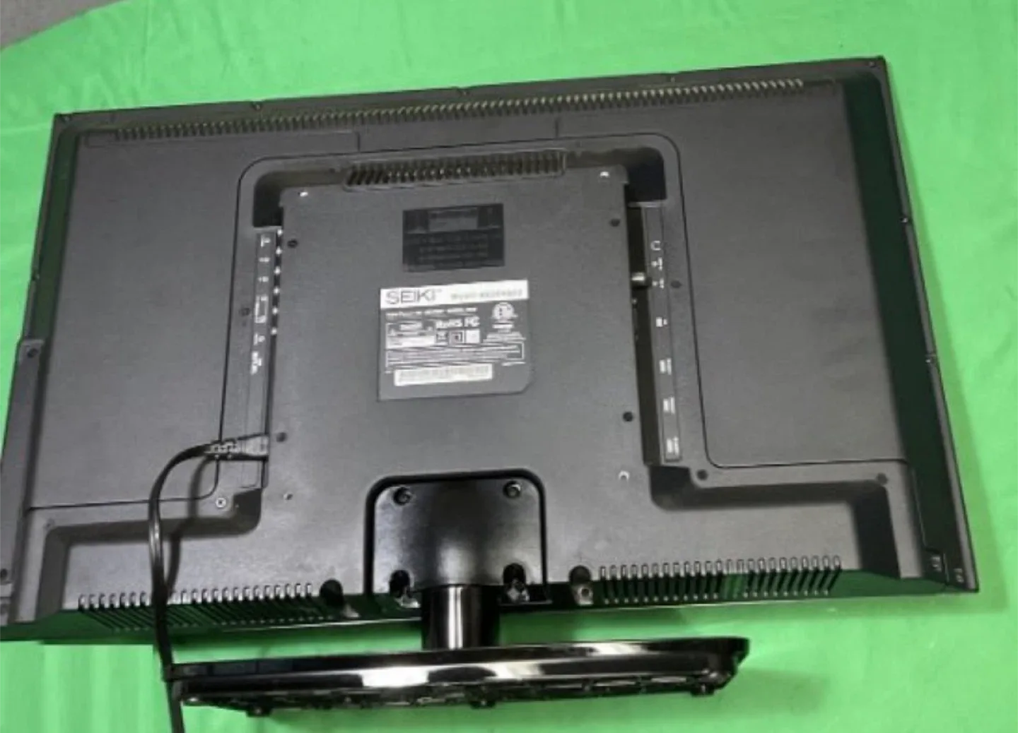 Seiki 42" Class HD (720P) LED TV image indicator(3)