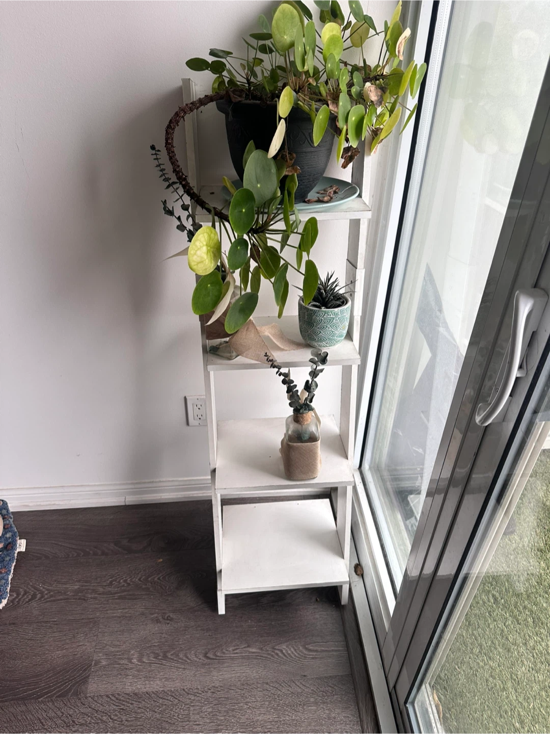 White Ladder Shelf