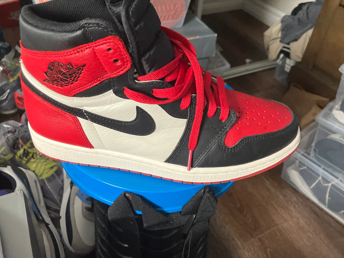 Nike Air Jordan 1 Retro High - photo 3