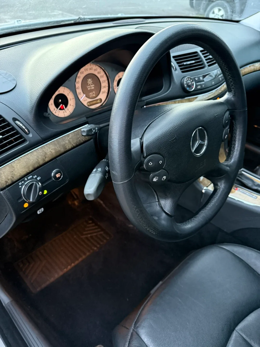 2007 Mercedes-Benz E350 image indicator(9)