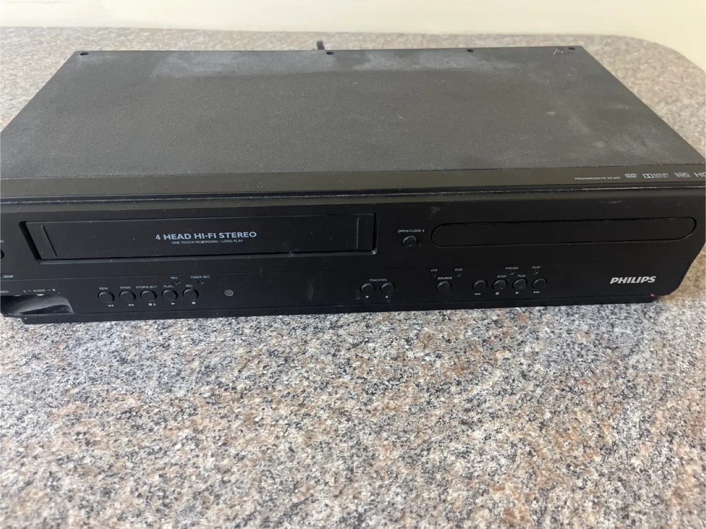 Philips 4 Head Hi-Fi Stereo VCR/DVD Player