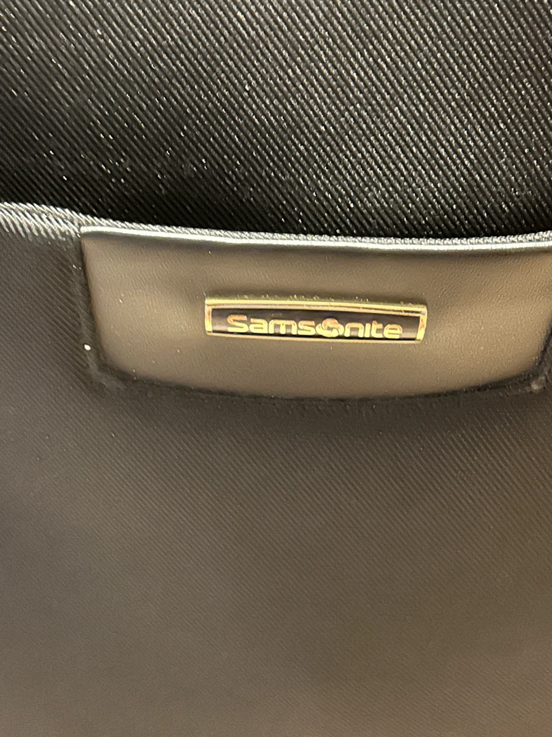Samsonite Black Medium to Large Suitcase Soft Cover - photo 2