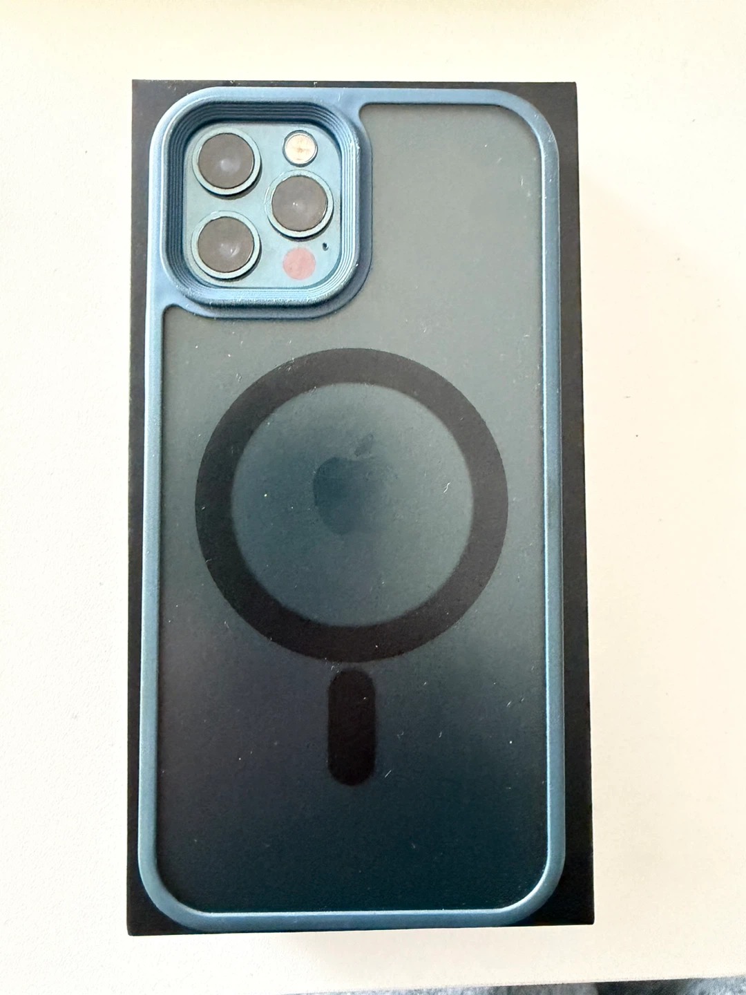 iPhone 12 Pro with Accessories - photo 2