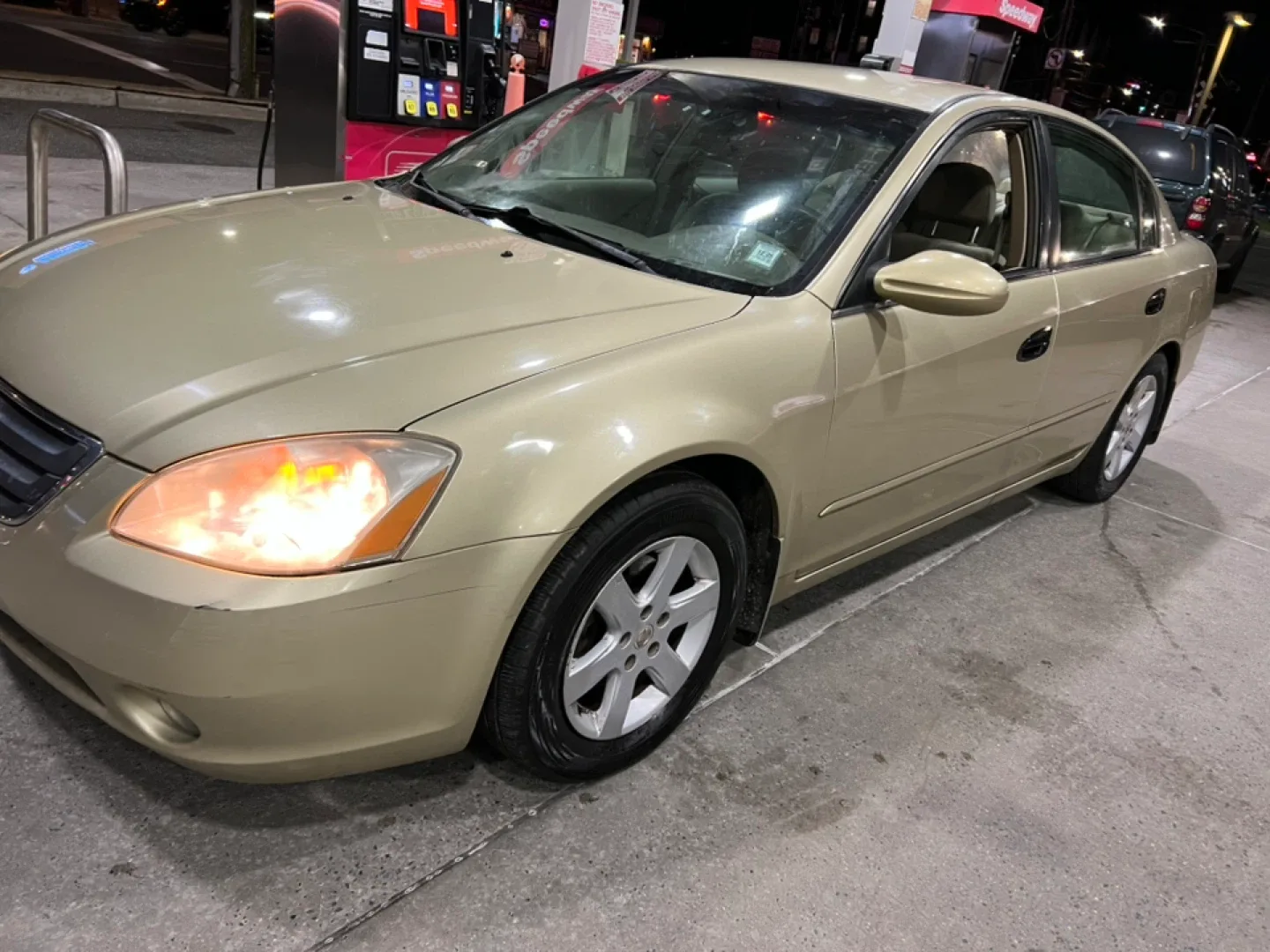 2005 Nissan Altima - Gold Sedan
