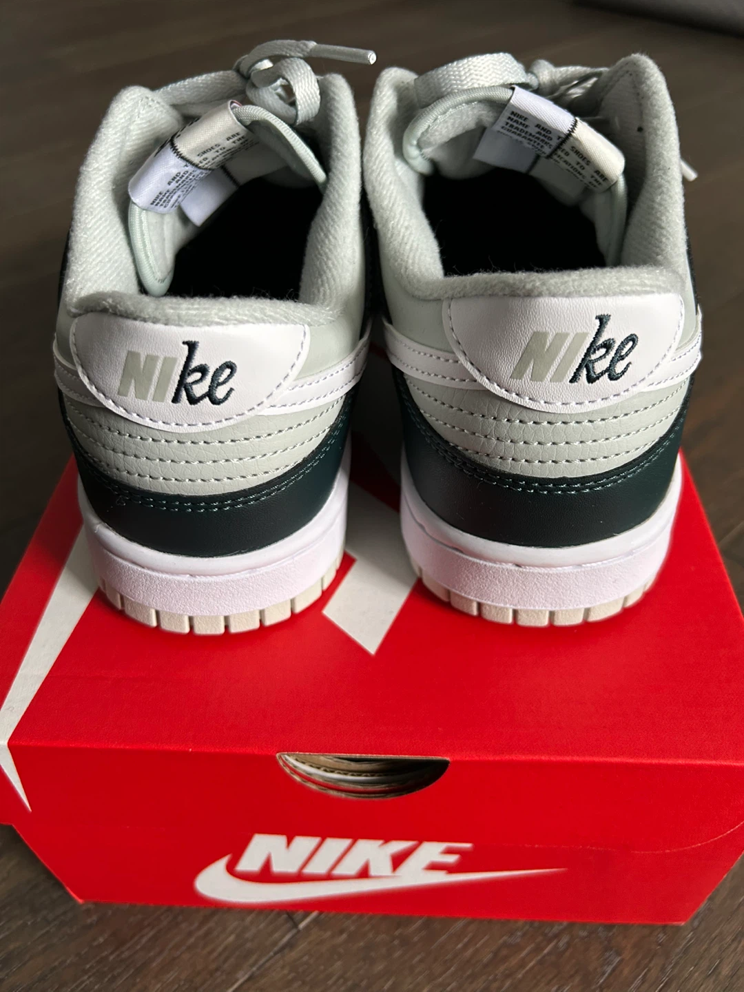 Nike Dunk Low Grey/Green Size 8 (Men’s) - photo 3