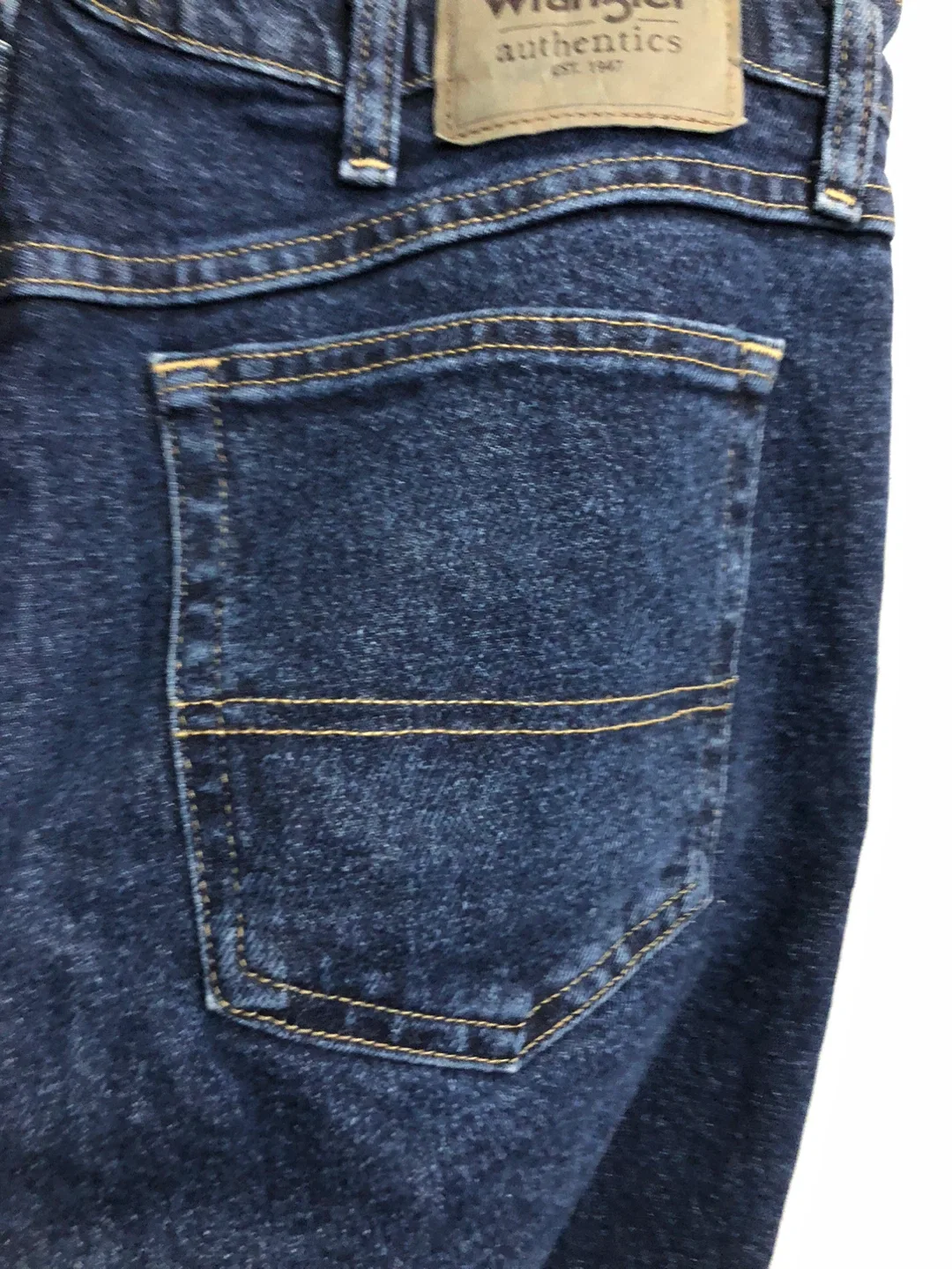 Men’s Wrangler Jeans. Size 34/36. Like New. image indicator(3)