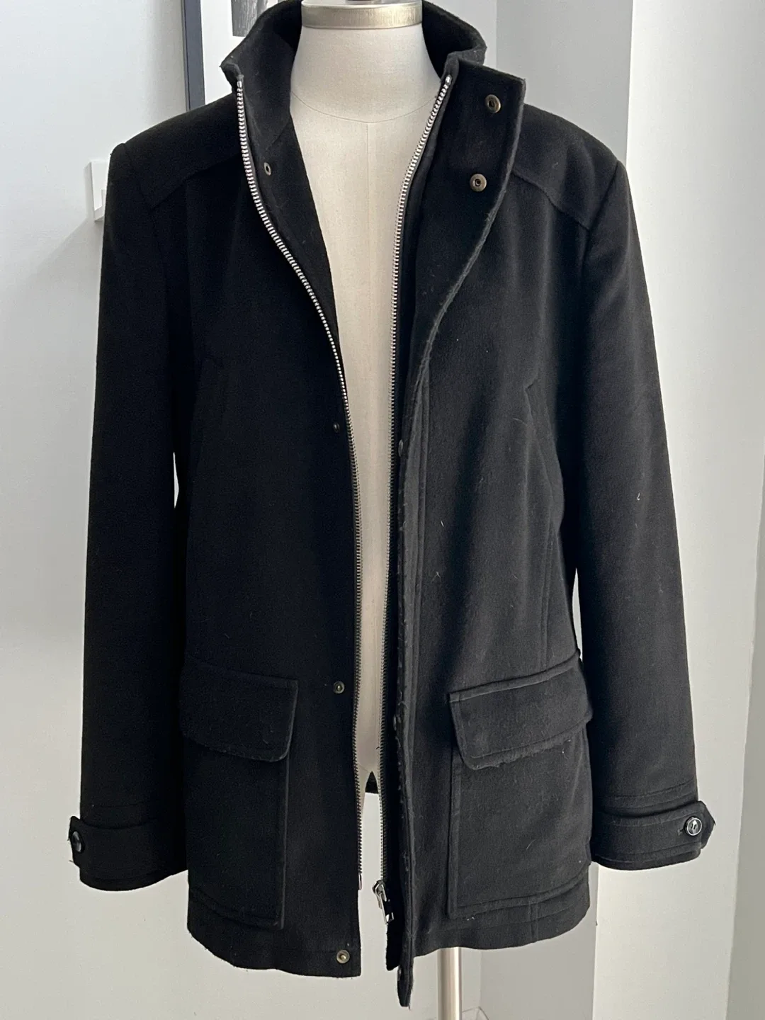 Men's Black Coat image indicator(2)