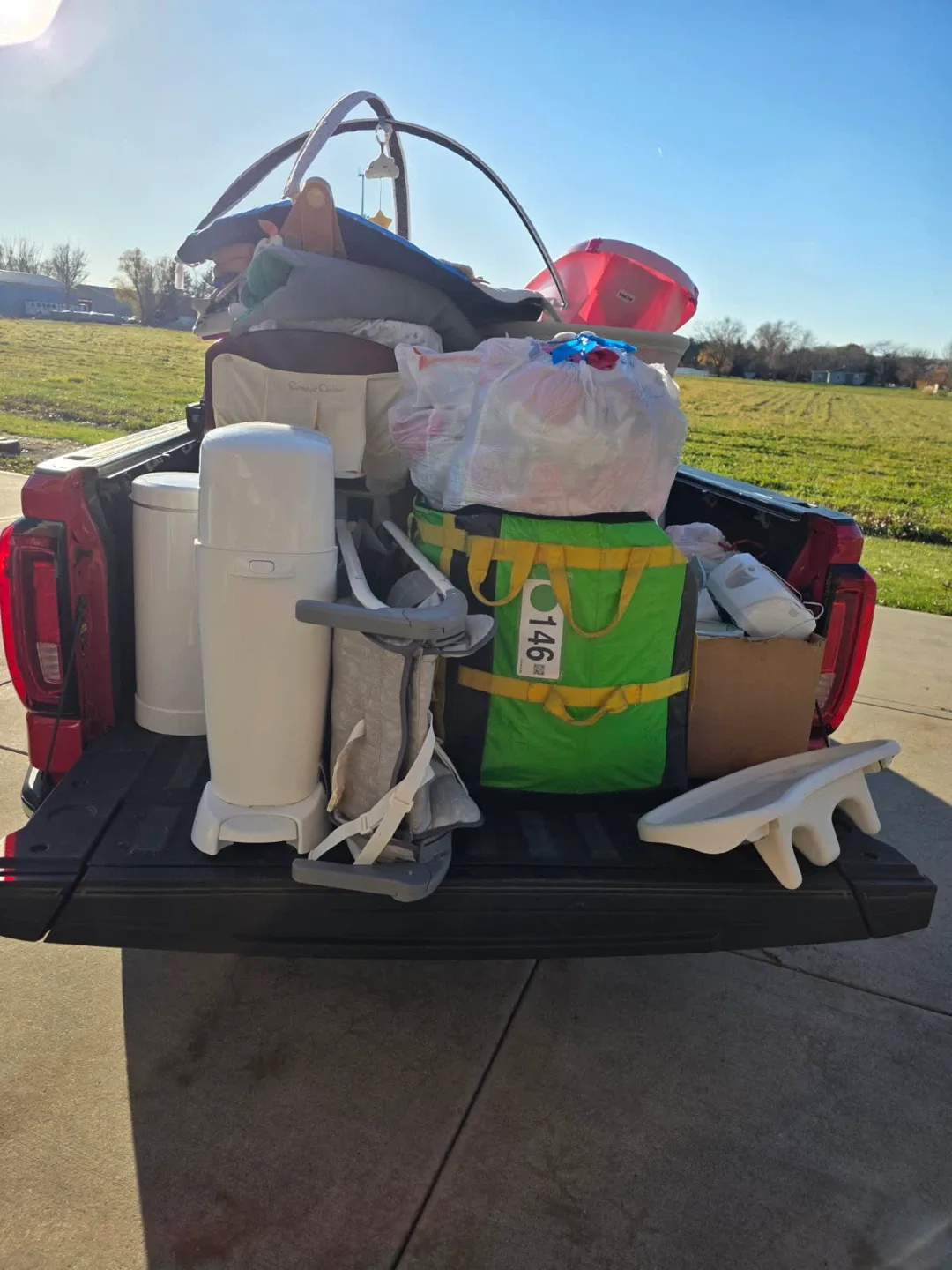 Baby items! Mama roo/4moms/clothes etc