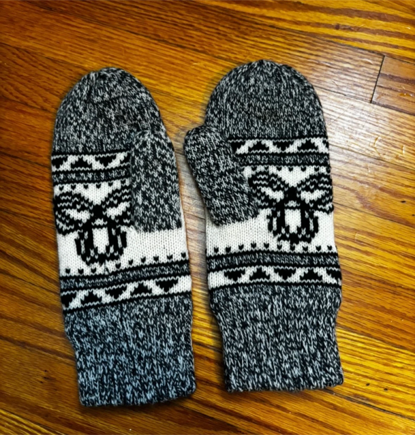 TNA Mittens - One Size Fits Most - photo 2