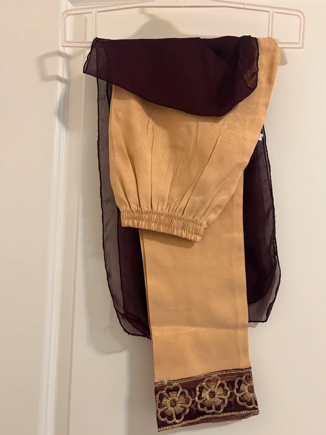 Baby Beauty Girl's Dress Size 30-34 #Cleanout image indicator(5)