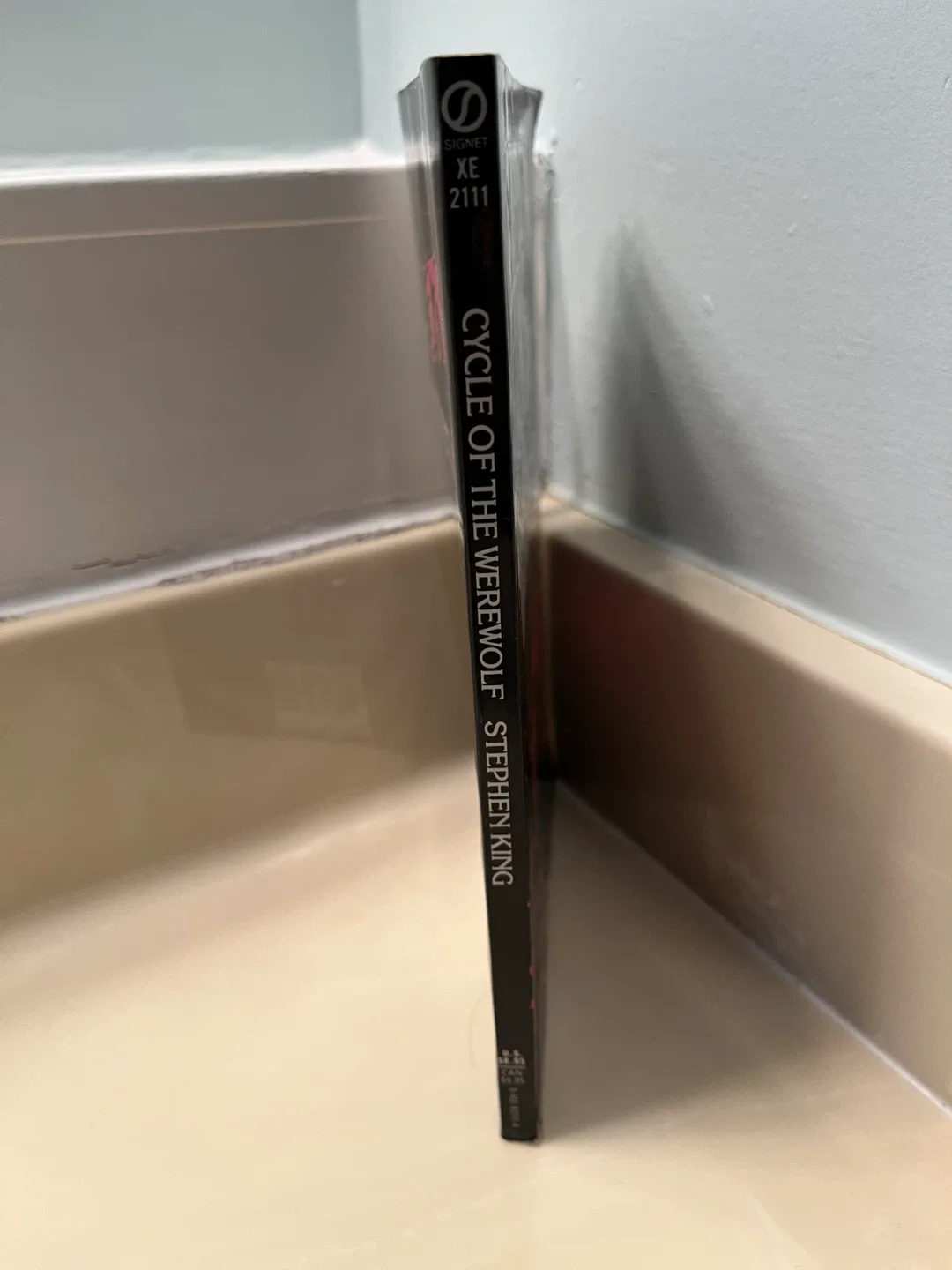 Cycle of the Werewolf Stephen King Book image indicator(3)