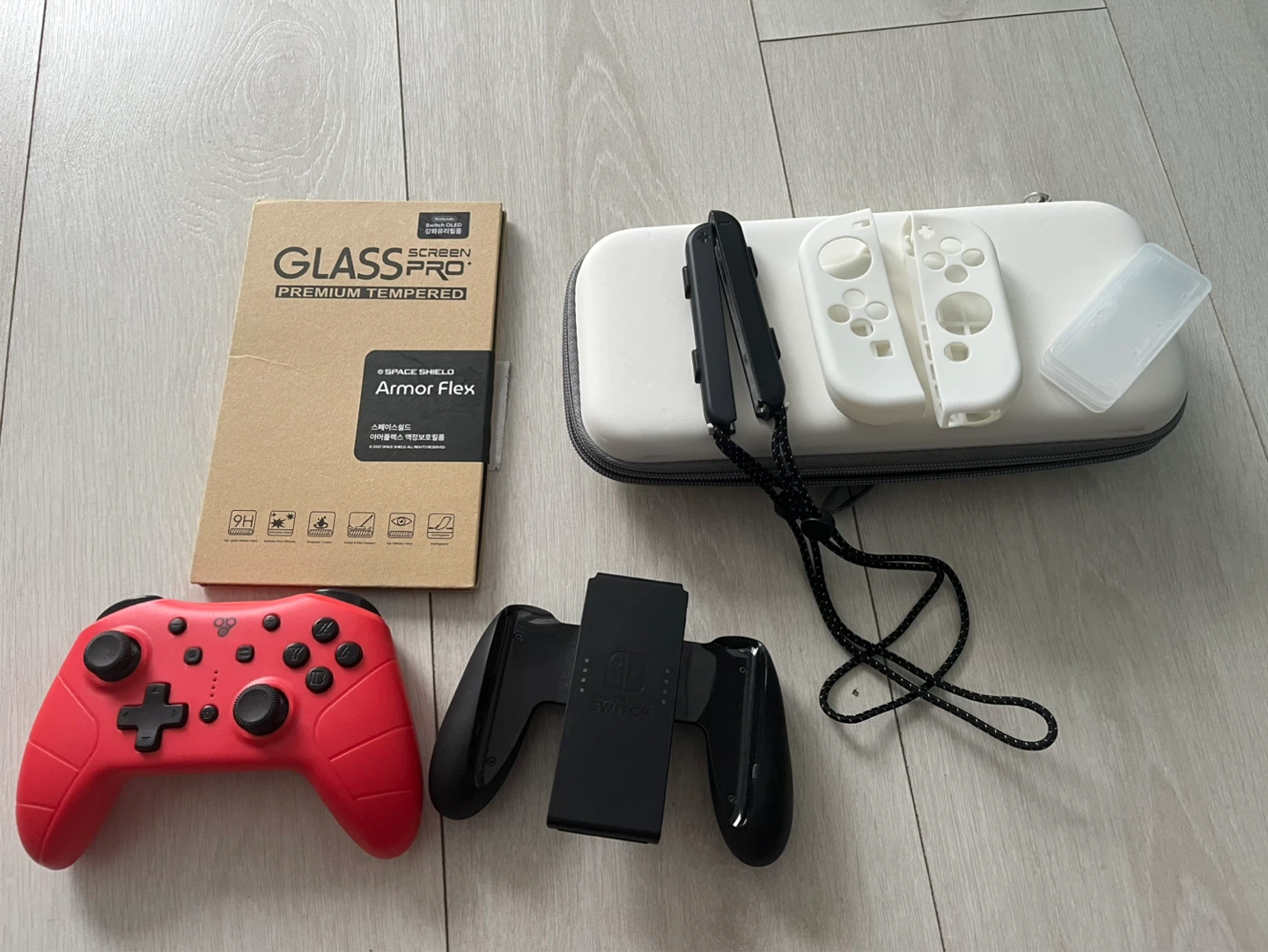 Nintendo Switch OLED Accessories Bundle - photo 3