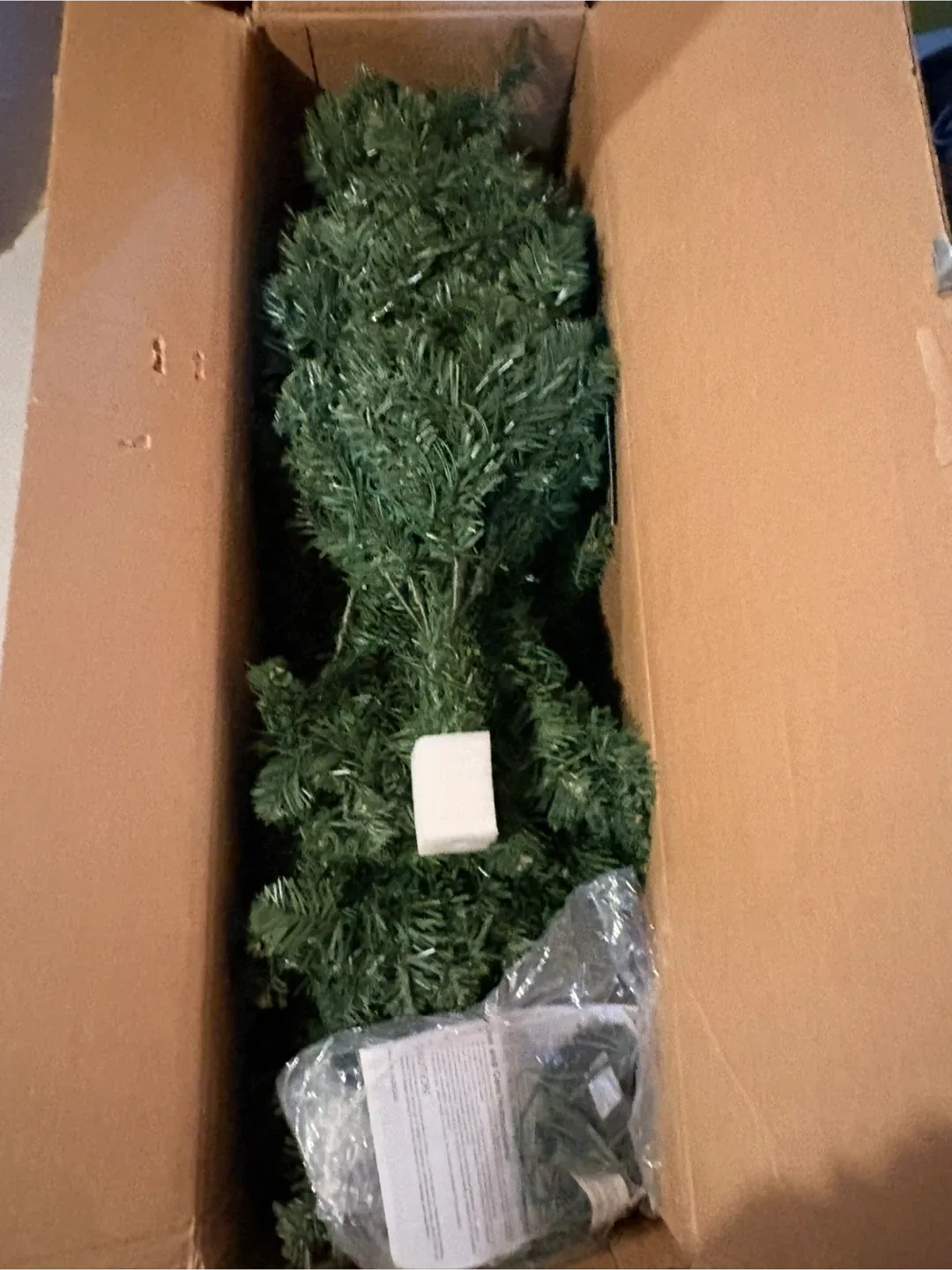 6 FT Christmas tree with warm led lights image indicator(5)