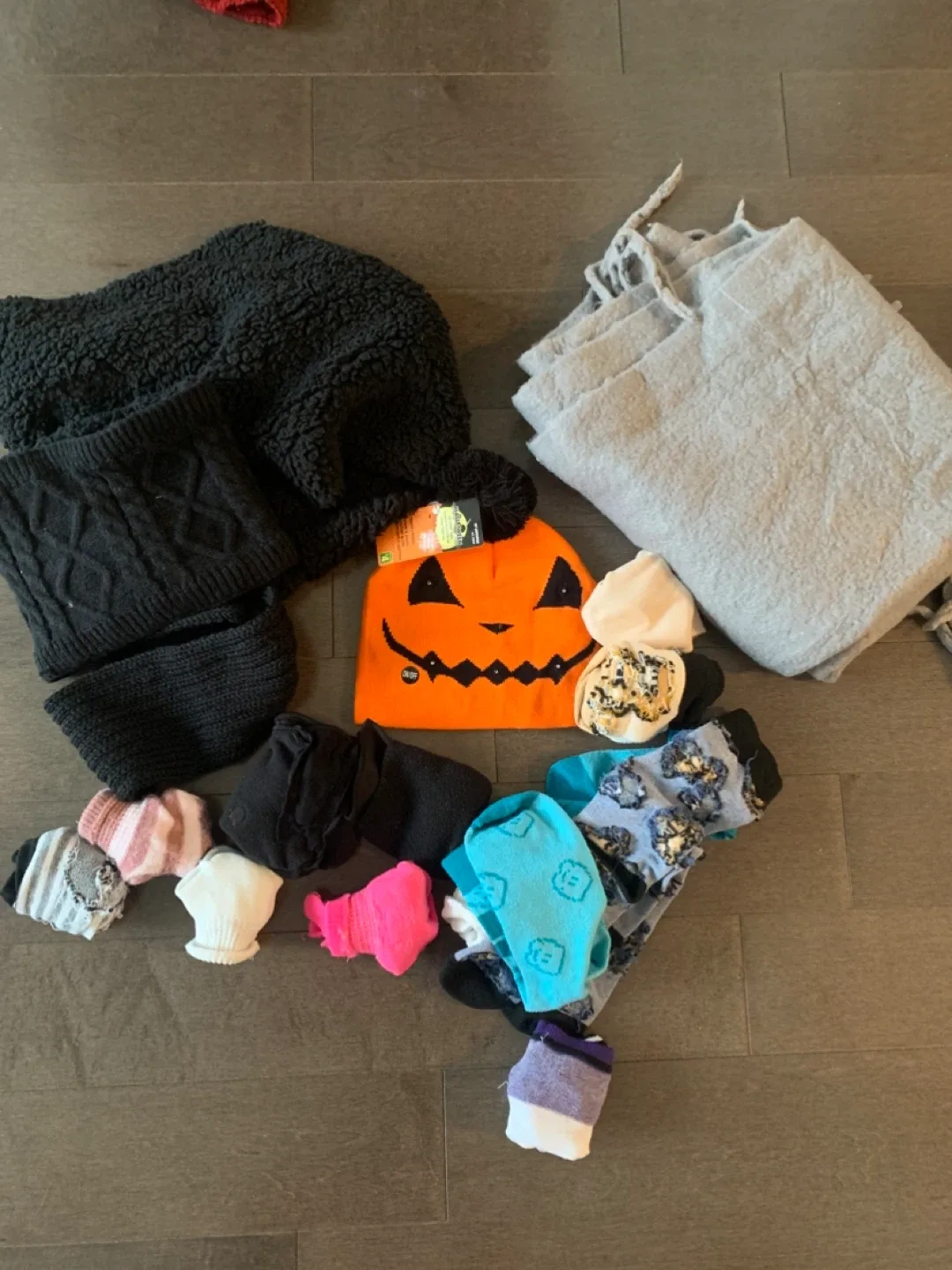 Assorted Hats, Scarf, Socks and Gloves 🥕