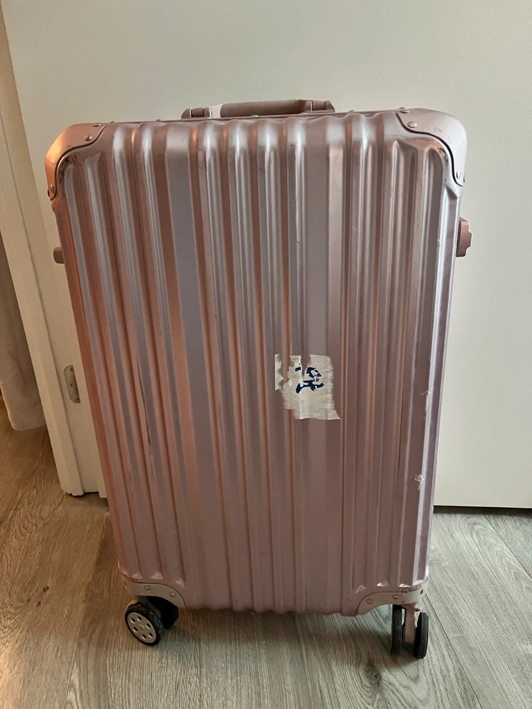 24 inch suitcase TSA Lock Spinner Hardshell