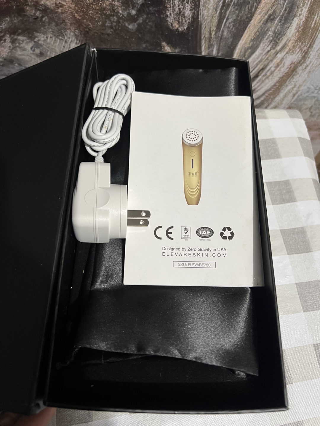 Elevare Skin ELEVARE750 Facial Device - Like New! - photo 2