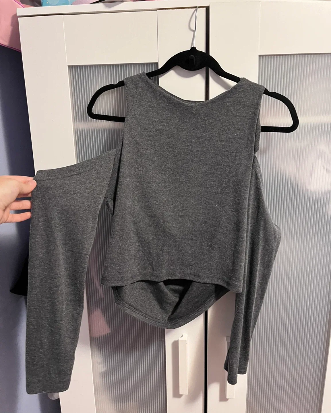 Grey Cold Shoulder Long Sleeve Top image indicator(2)