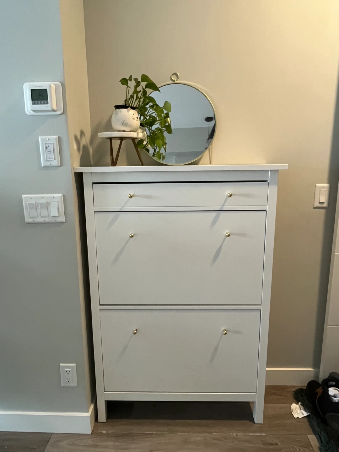Ikea Hemnes Shoe Cabinet  with mirror !