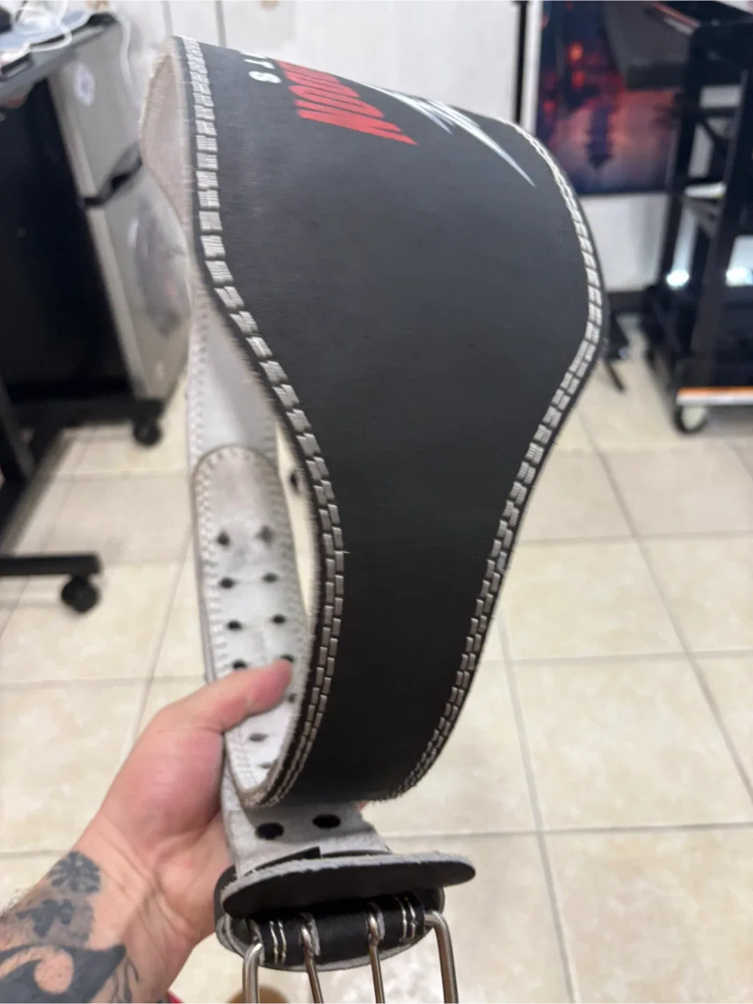 Armageddon Sports Weight Lifting Belt image indicator(4)